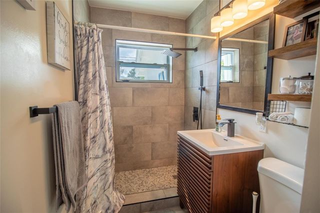 925 SE 14th Avenue, Deerfield Beach, FL 33441