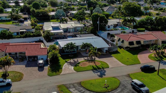 925 SE 14th Avenue, Deerfield Beach, FL 33441