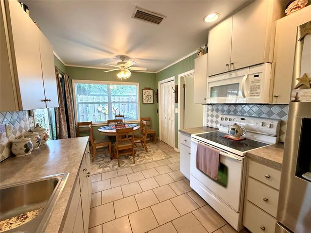 400 BAYOU ROAD, Winter Haven, FL 33884