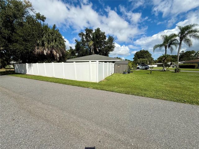 400 BAYOU ROAD, Winter Haven, FL 33884