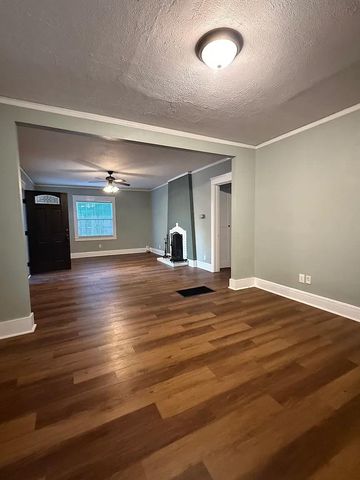 1851 Lomita Ave, Stockton, CA 95204