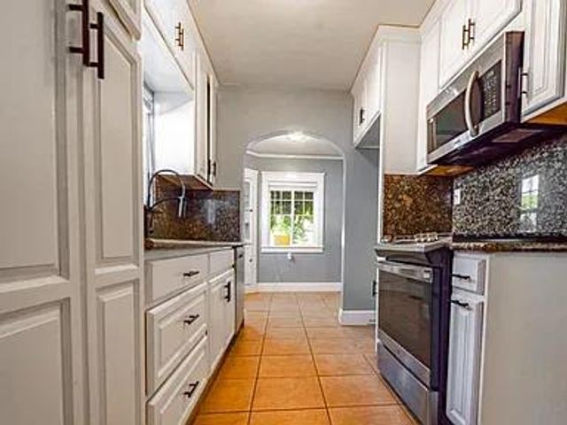 1851 Lomita Ave, Stockton, CA 95204