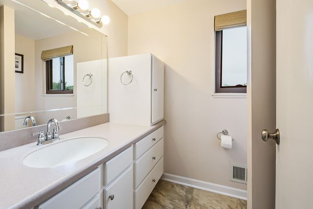 5631 Winslow Court, Pittsfield Charter Twp, MI 48197