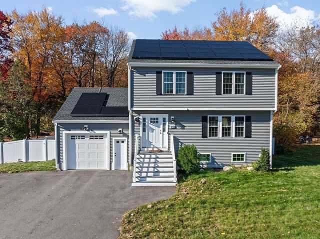 1098 Bedford St, Whitman, MA 02382