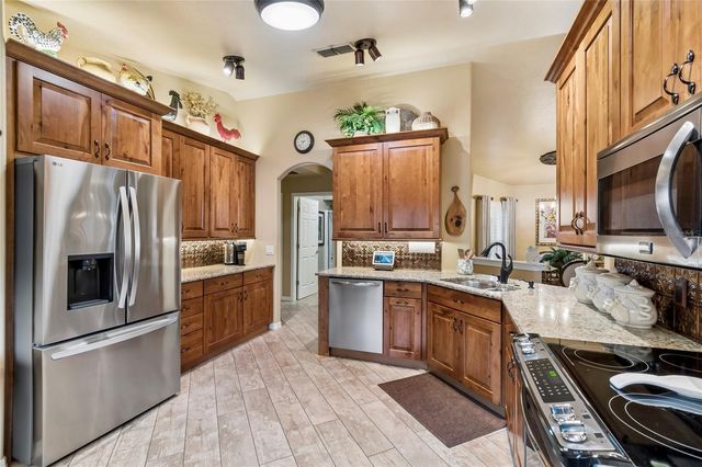 800 VINEYARD WAY, Poinciana, FL 34759