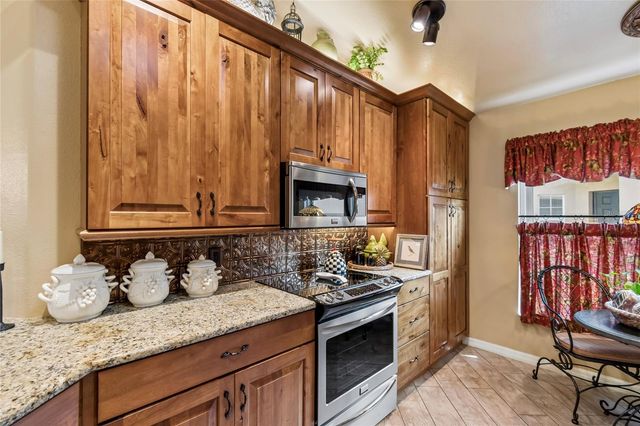 800 VINEYARD WAY, Poinciana, FL 34759