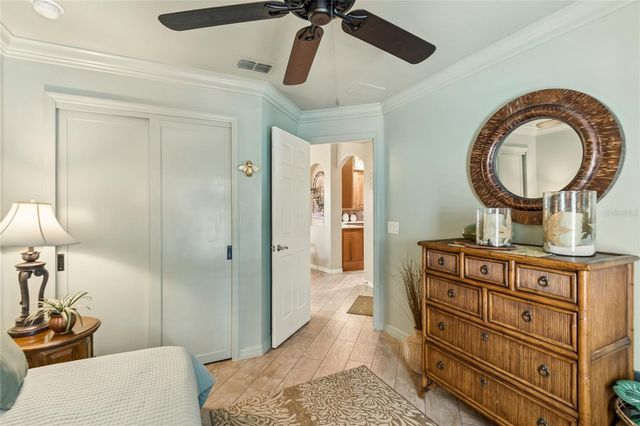 800 VINEYARD WAY, Poinciana, FL 34759