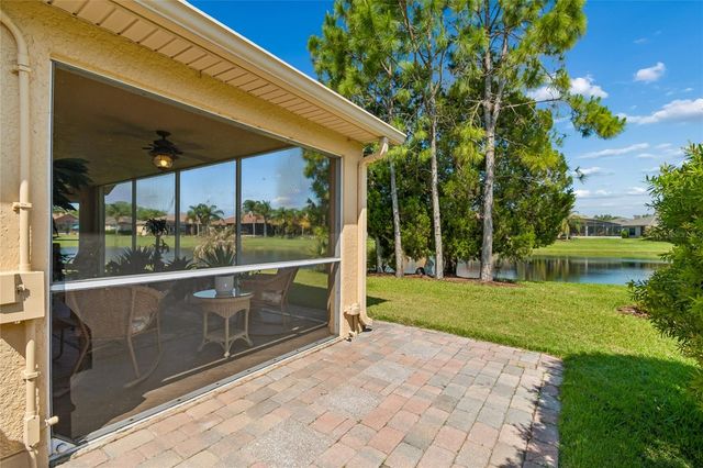 800 VINEYARD WAY, Poinciana, FL 34759