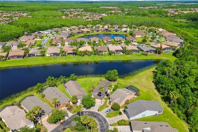 800 VINEYARD WAY, Poinciana, FL 34759