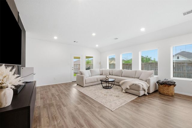 1386 Antigua Drive, Conroe, TX 77301