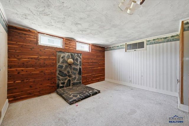 1529 JUNCTION AVE, Sturgis, SD 57785