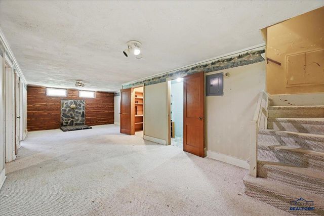1529 JUNCTION AVE, Sturgis, SD 57785