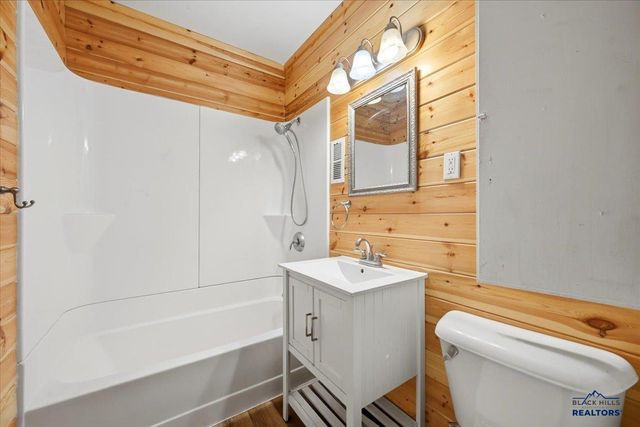 1529 JUNCTION AVE, Sturgis, SD 57785