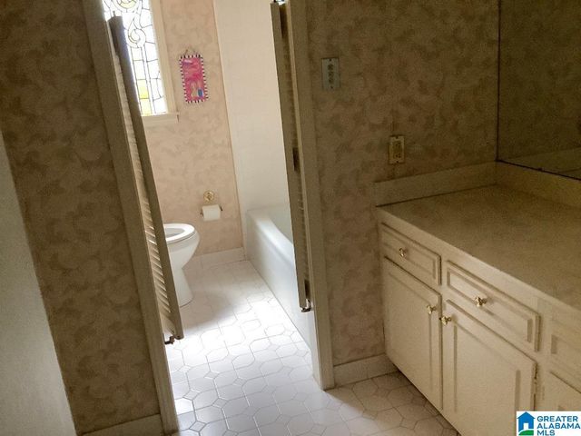 1750 CORNWALL ROAD, Hoover, AL 35226