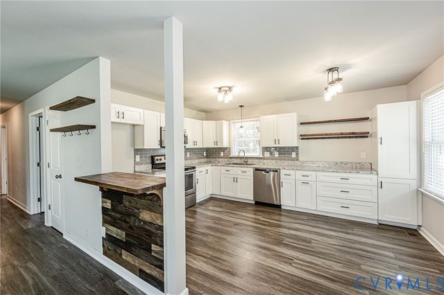 9025 Quinnford Blvd, Chesterfield, VA 23237