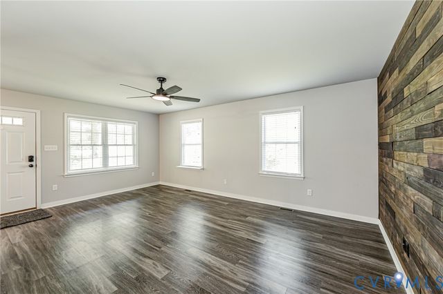 9025 Quinnford Blvd, Chesterfield, VA 23237