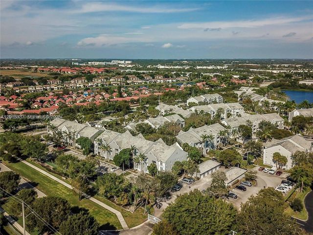 11133 SW 8th St 102, Pembroke Pines, FL 33025