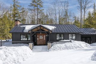 43 Beaver Street, Winhall, VT 05340