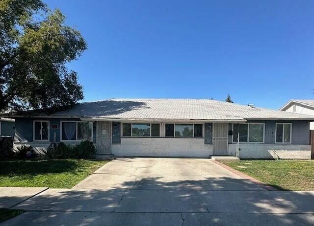 2305 E Shields Avenue, Fresno, CA 93726