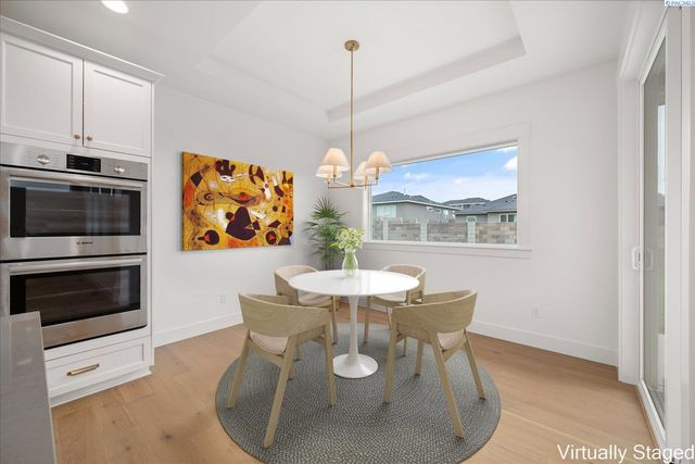 2356 Upriver, Richland, WA 99352