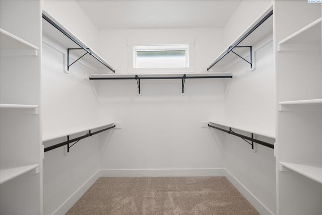 2356 Upriver, Richland, WA 99352