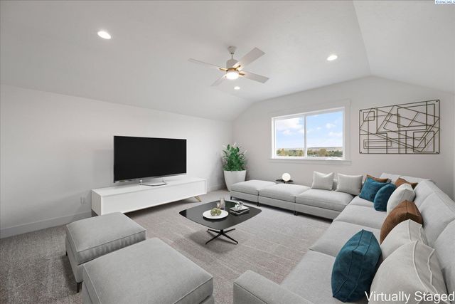 2356 Upriver, Richland, WA 99352