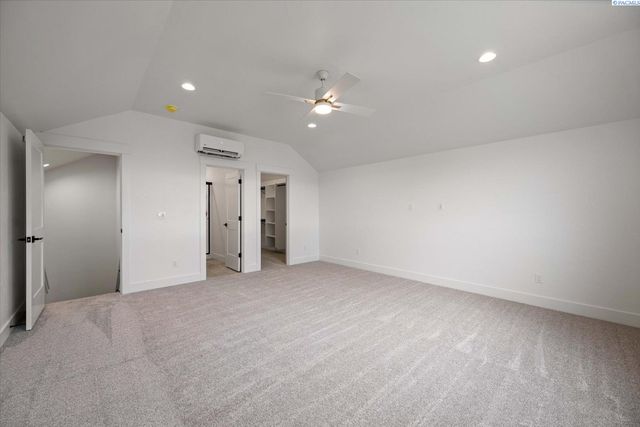 2356 Upriver, Richland, WA 99352