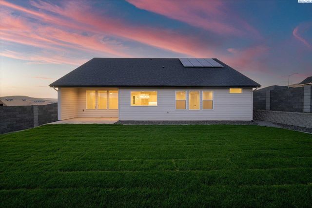 2356 Upriver, Richland, WA 99352