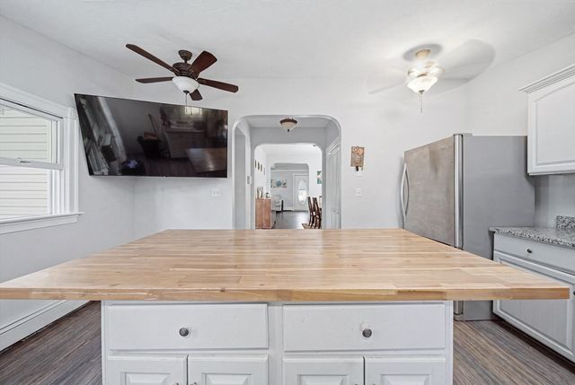 3 Smith Ave, Methuen, MA 01844