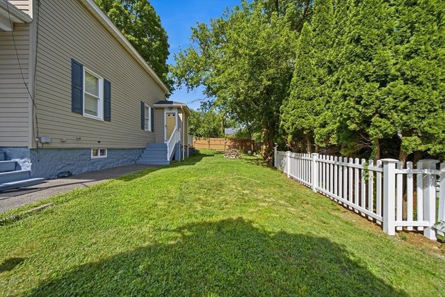 3 Smith Ave, Methuen, MA 01844