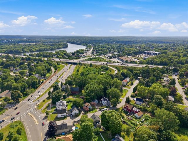 3 Smith Ave, Methuen, MA 01844