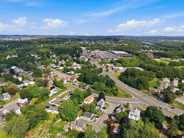 3 Smith Ave, Methuen, MA 01844