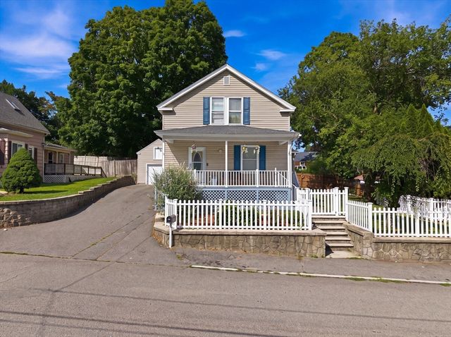 3 Smith Ave, Methuen, MA 01844