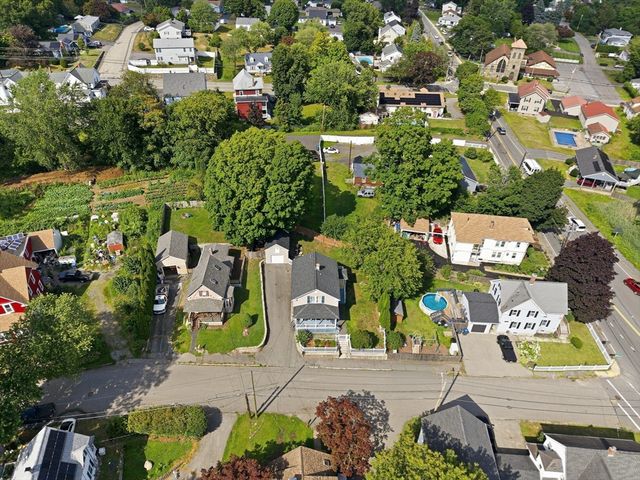 3 Smith Ave, Methuen, MA 01844