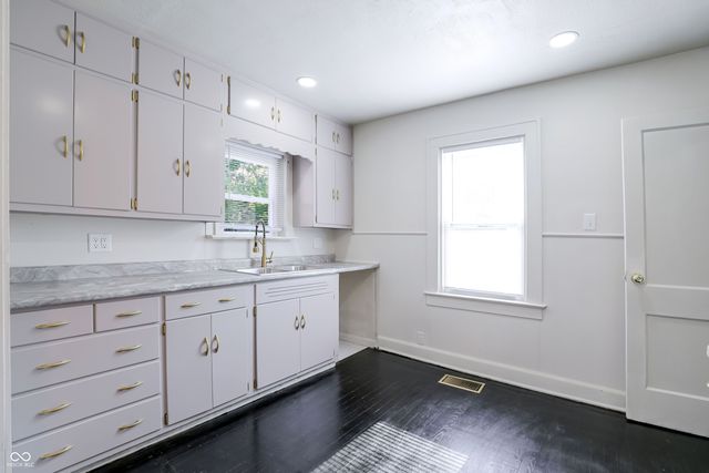 3751 Creston Drive, Indianapolis, IN 46222