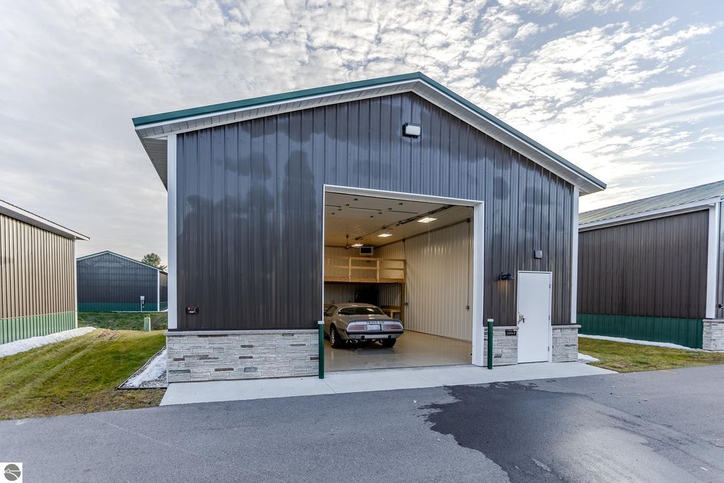 Image 23 of property listing at 3055 Man Cave Lane # 27, Traverse City, MI 49685