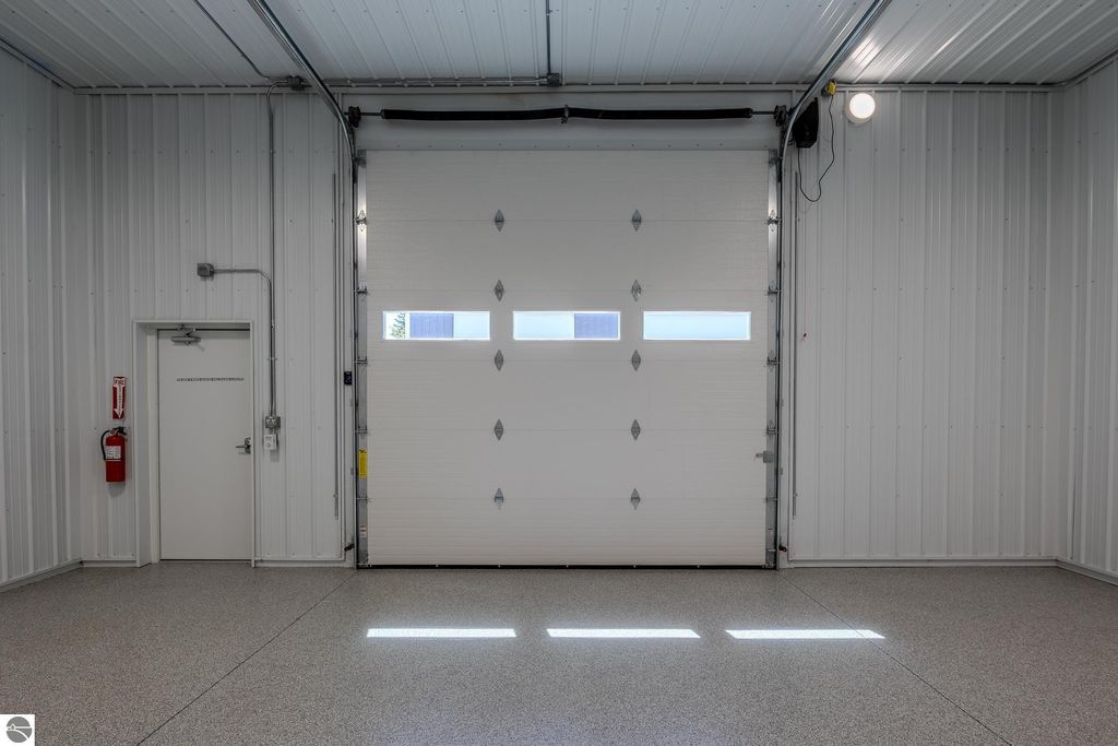 Image 5 of property listing at 3055 Man Cave Lane # 27, Traverse City, MI 49685