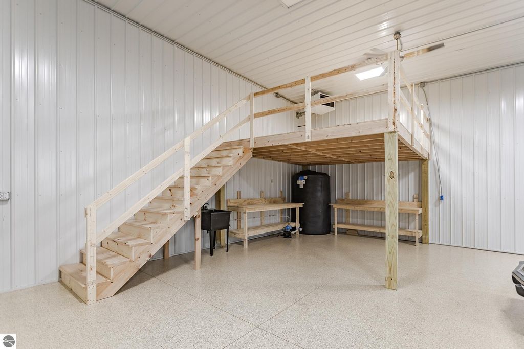 Image 8 of property listing at 3055 Man Cave Lane # 27, Traverse City, MI 49685