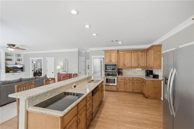 230 Shyrewood Drive, Lawrenceville, GA 30043