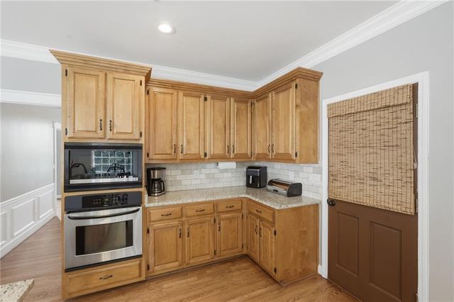 230 Shyrewood Drive, Lawrenceville, GA 30043