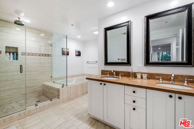 135 S Swall Drive 204, Los Angeles, CA 90048