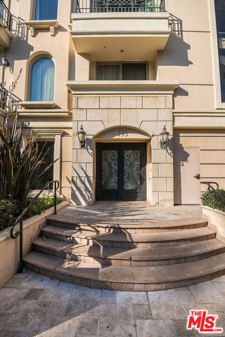 135 S Swall Drive 204, Los Angeles, CA 90048