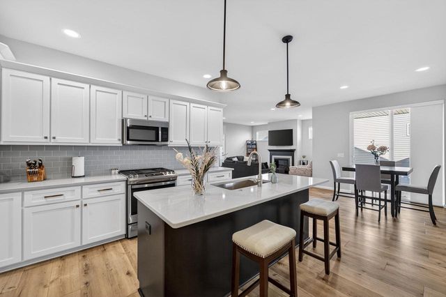 651 Old Timber Pass, Verona, WI 53593