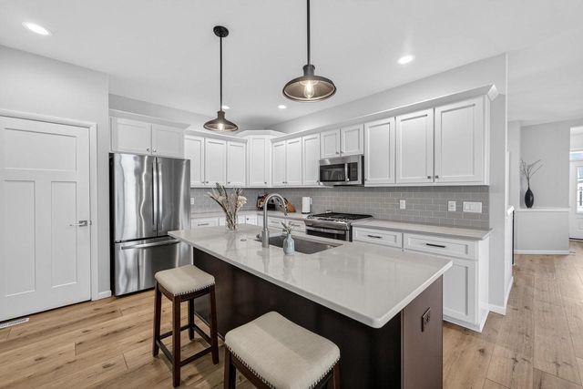 651 Old Timber Pass, Verona, WI 53593