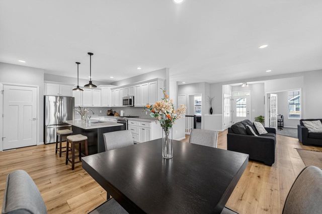 651 Old Timber Pass, Verona, WI 53593