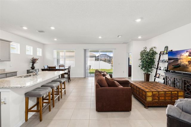 13204 WATERLEAF GARDEN CIRCLE, Riverview, FL 33579