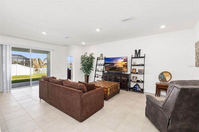 13204 WATERLEAF GARDEN CIRCLE, Riverview, FL 33579