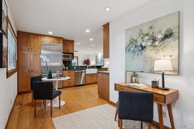 24 Maywood Way, San Rafael, CA 94901