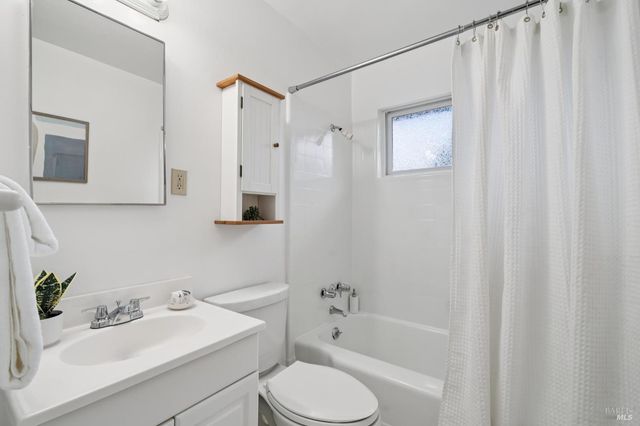 24 Maywood Way, San Rafael, CA 94901