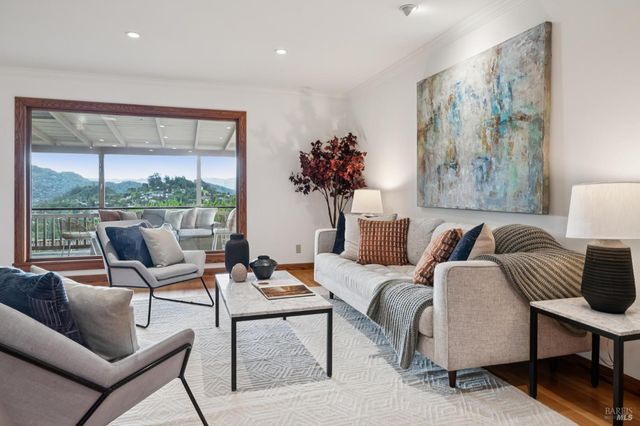 24 Maywood Way, San Rafael, CA 94901